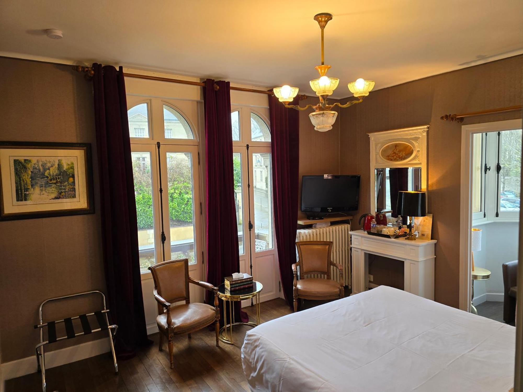 Le Castel Guesthouse Bayeux Ngoại thất bức ảnh